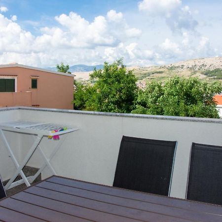 Apartments Sv. Jelena 2 Паг Екстер'єр фото