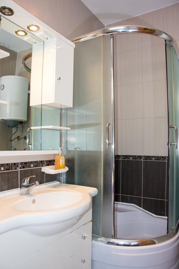 Apartments Sv. Jelena 2 Паг Екстер'єр фото